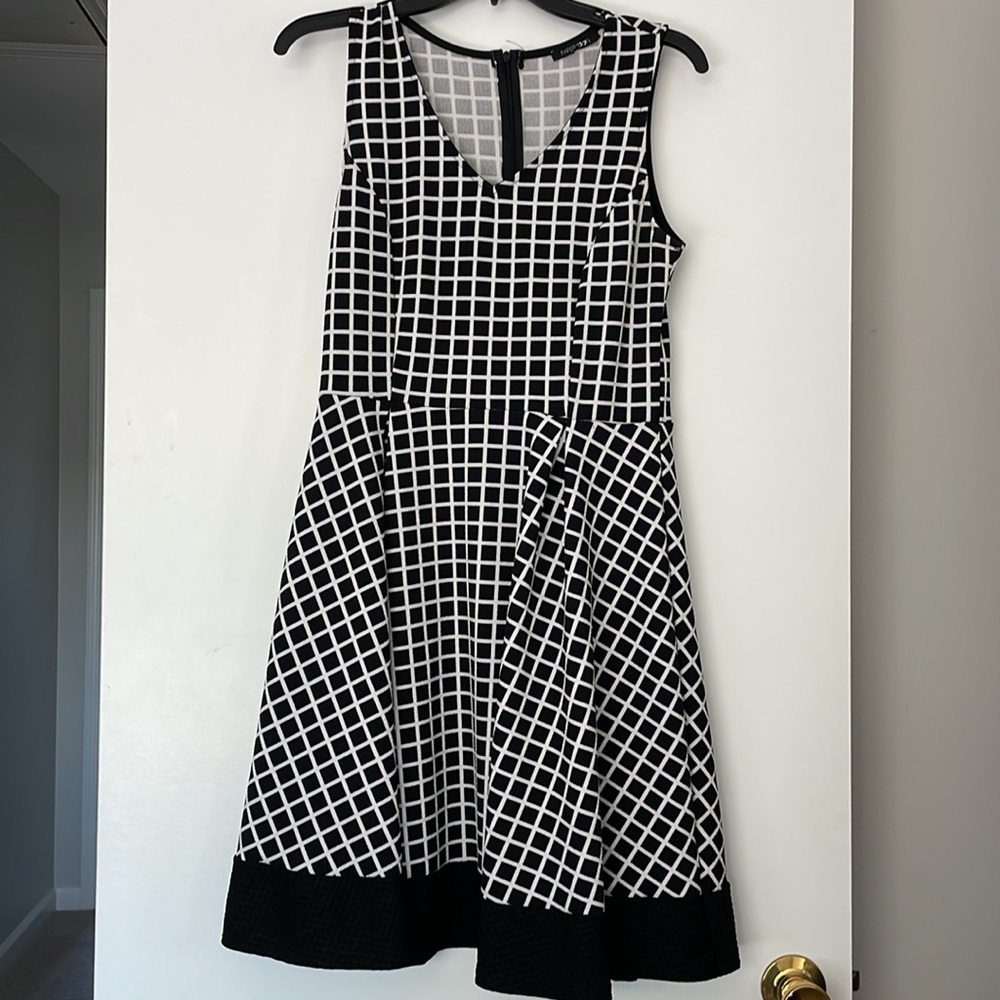 Papermoon dress size Large.
